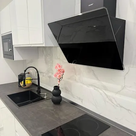Iava's Apartman Bari